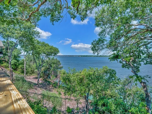 276 Mohon Dr, Whitney, TX 76692