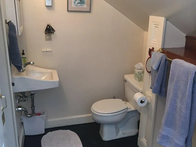 7 Clinton St — Photo 19