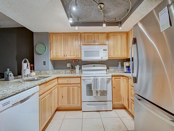 5th image of 6041 Sequoia Rd NW APT B12