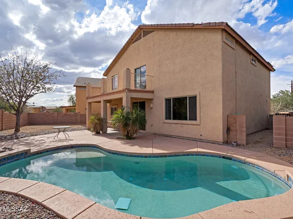 8380 N Weston Pl, Tucson, AZ 85741