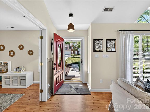5th image of 4131 Huntmeadow Dr