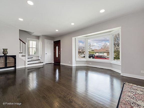 2nd image of 3831 W Estes Ave
