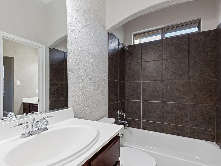 10229 Fire Ridge Dr — Photo 40