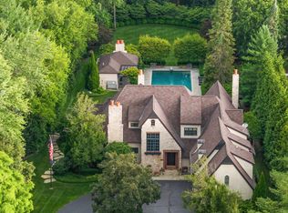 72 Lone Pine Rd, Bloomfield Hills, MI 48304