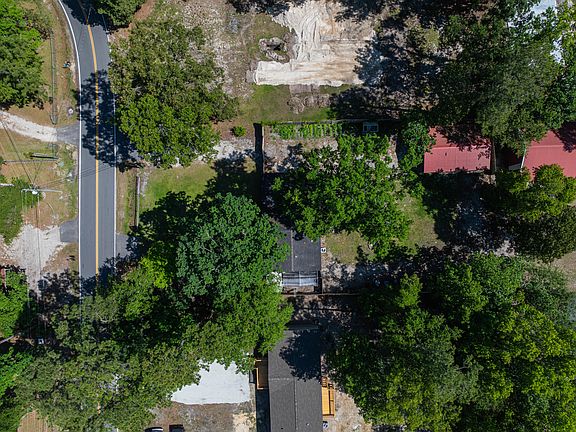 4th image of 1040 Longpoint Rd