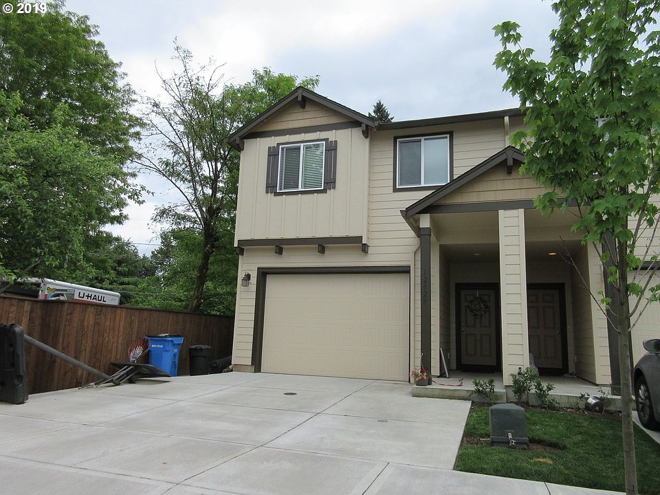 1st image of 12529 NE 114th Way #1