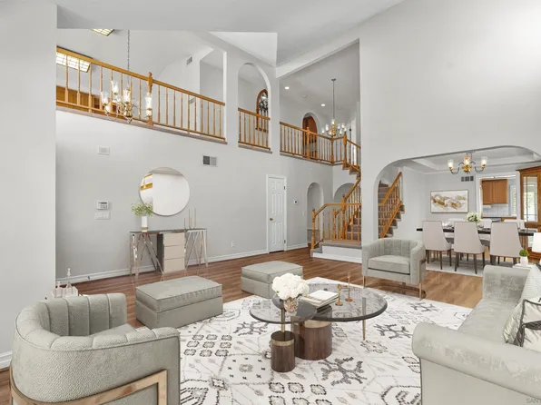 20062 Terrace Ct, Saugus, CA 91390