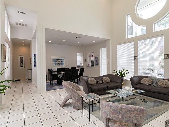 4th image of 17915 Castle Bend Dr