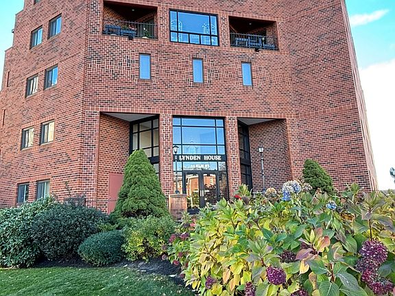 Modern, well maintained, convenient condo building.