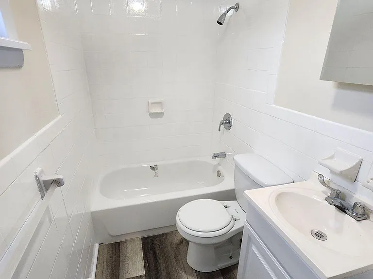 431 Madison Ave #2B — Photo 6