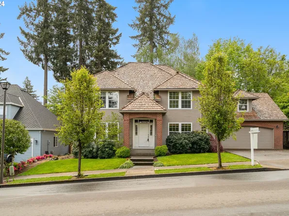 4700 SW Chunut Ct, Tualatin, OR 97062