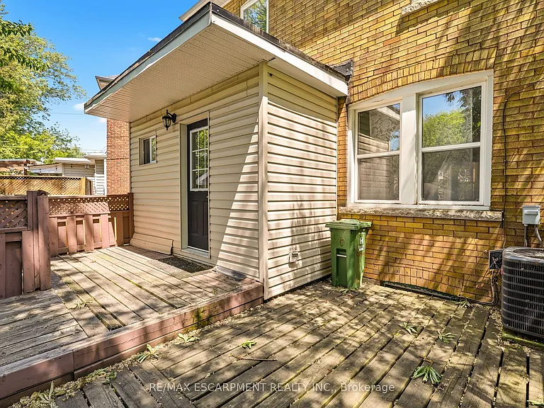 48 Glendale Ave S — Photo 31