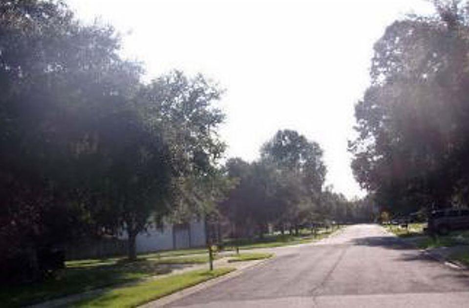 2nd image of 206 Park View Ct