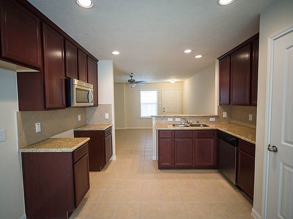 5th image of 10818 Brittan Leaf Ln