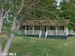 21740 Lawrence Rd, Fairhope, AL 36532
