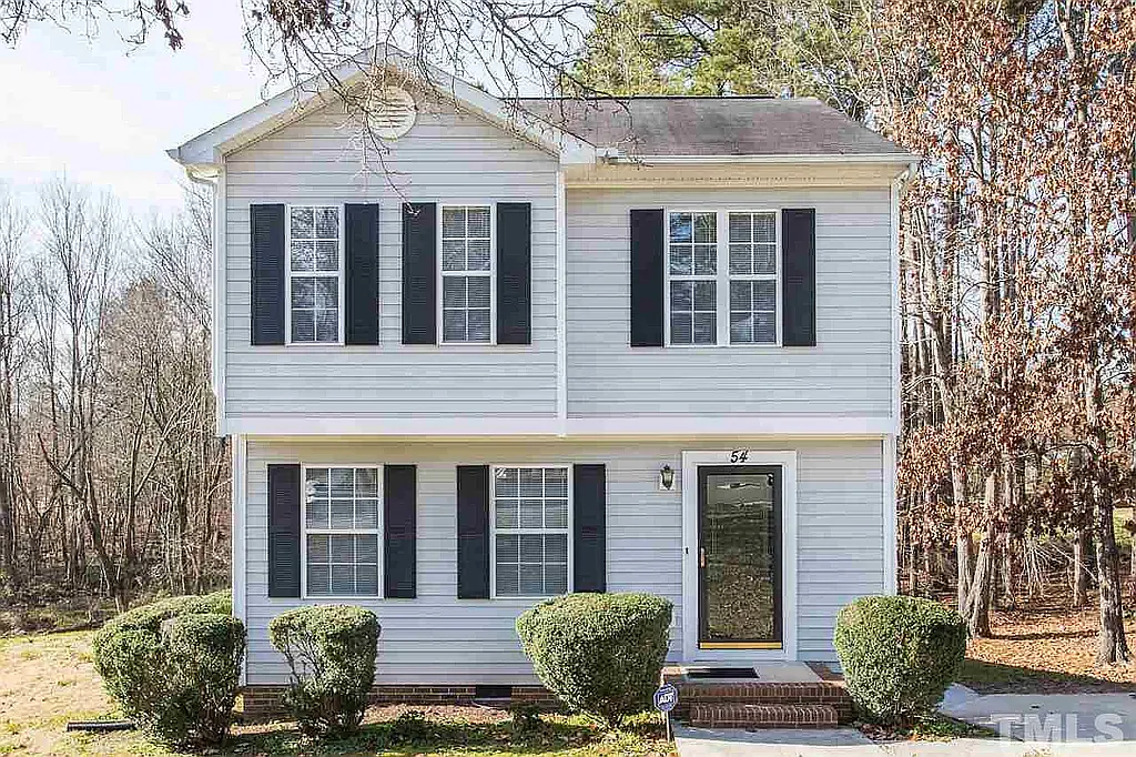 3 bed, 2.5 bath, 1400 sqft, $1,590 — Photo 1