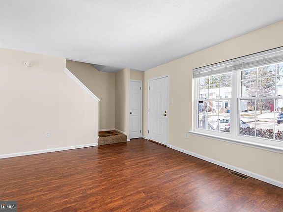 4th image of 126 Mahogany Dr