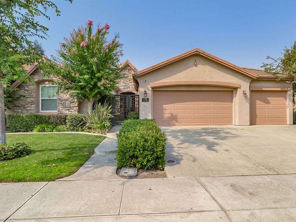 1st image of 5459 Cortina Ln