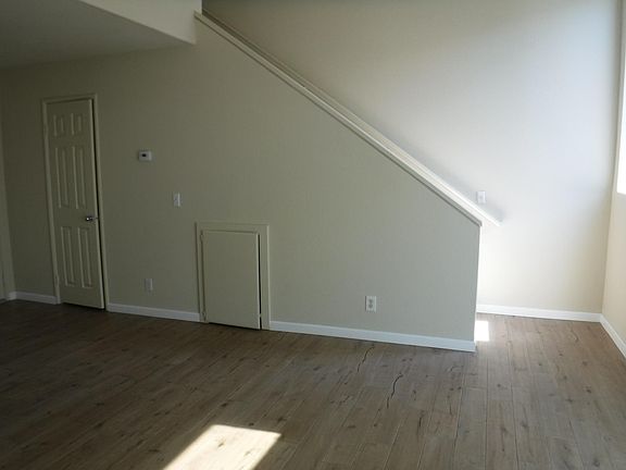 Entry way to upstairs