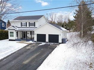 115 Jules Dr, Woodstock, NB E7M 1Z2