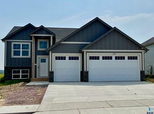 6301 W Valentine St, Sioux Falls, SD 57107