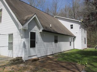 2899 Pleasant Grove Rd, Westmoreland, TN 37186