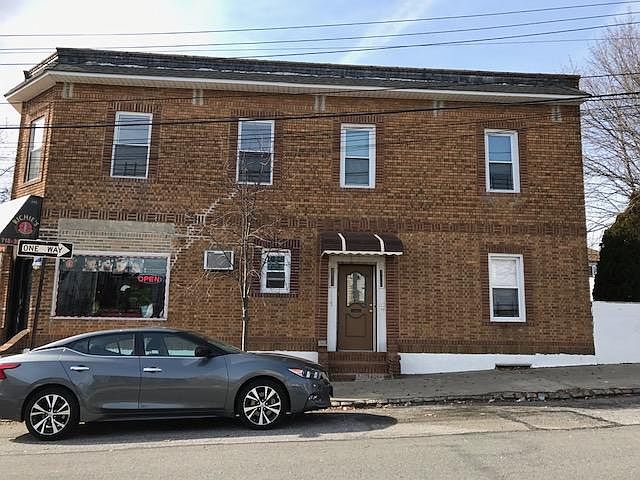 1st image of 195 Cedar Ave #2B