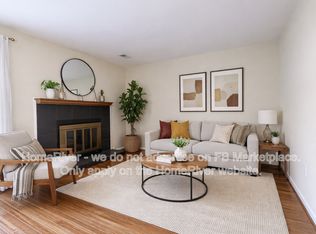 300B S 11th St, Purcellville, VA 20132