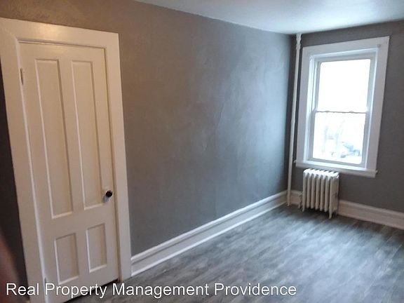 5th image of 1 Greystone Ave