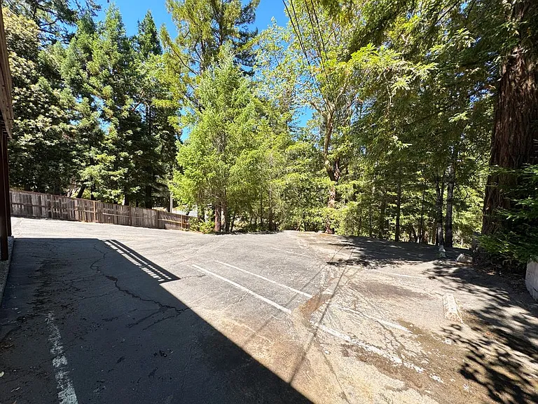 2148 Primrose Dr #1 — Photo 22