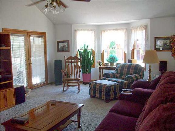 3rd image of 6501 Churchman Ave