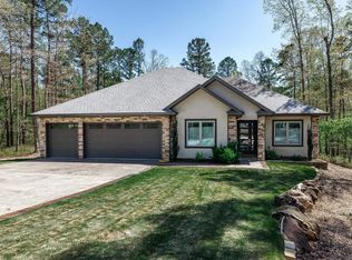 9 Fenix Cir, Hot Springs Village, AR 71909
