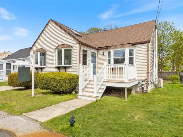 7 G St, Hull, MA 02045