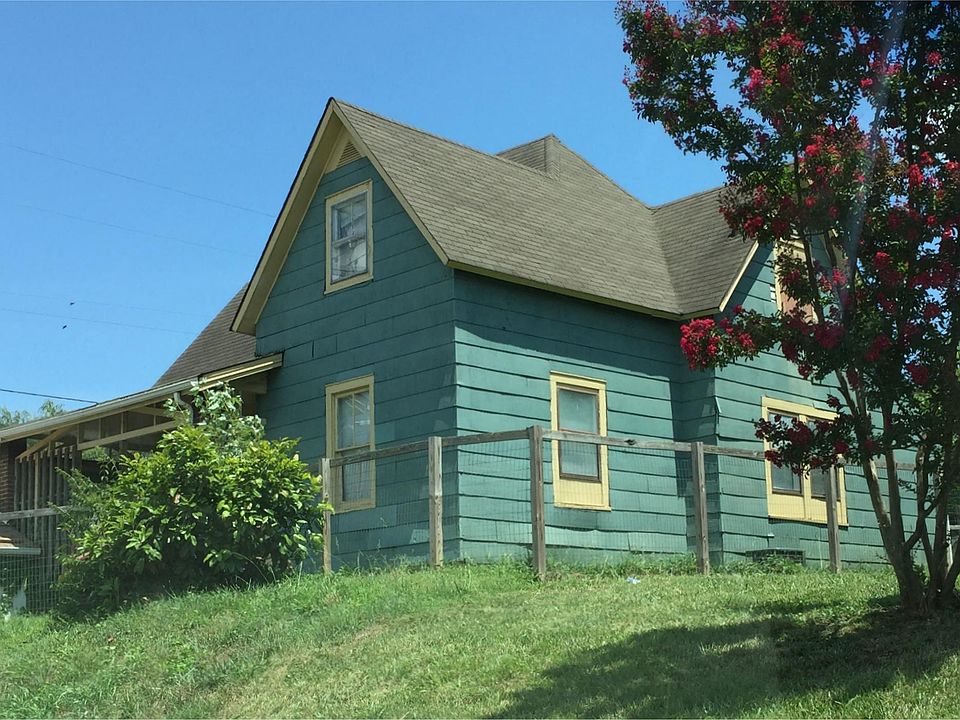 1st image of 1300 NW Tennessee Ave