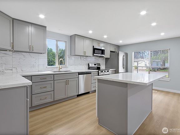 5th image of 702 166th Street Ct E #25