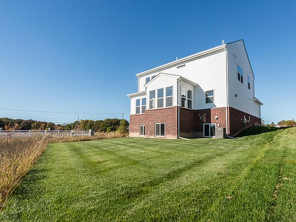 2nd image of 720 Risdon Trl S