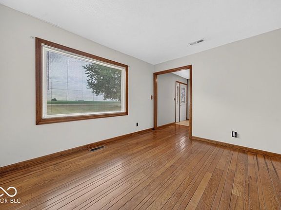 5th image of 3092 N State Road 17