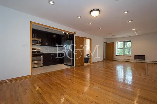 Rented by Brick&Mortar | media 12