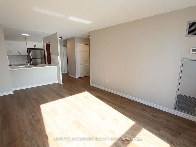 18 Pemberton Ave #Penthouse 01 — Photo 10