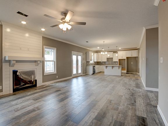 2nd image of 283 Wellington Flds