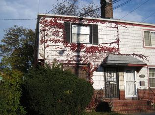 11705 201st Pl, Saint Albans, NY 11412