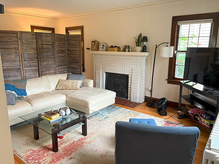 1347 Highland Pkwy — Photo 4