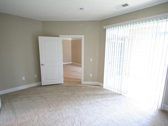 4th image of 5591 Bowland Pl N #323