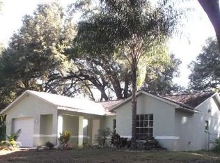 5854 Plaza View Dr, Zephyrhills, FL 33542