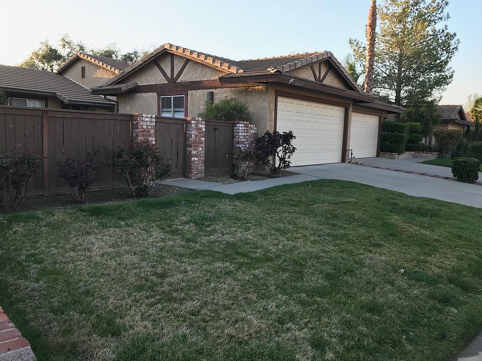 1st image of 25615 Alicante Dr