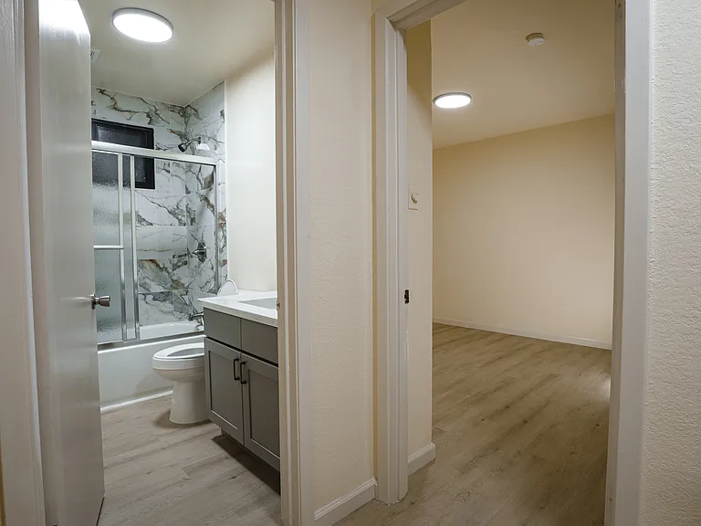 582 Euclid Ave #A — Photo 12