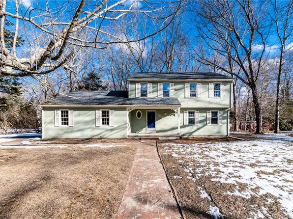 120 Lantern Ln, North Kingstown, RI 02852