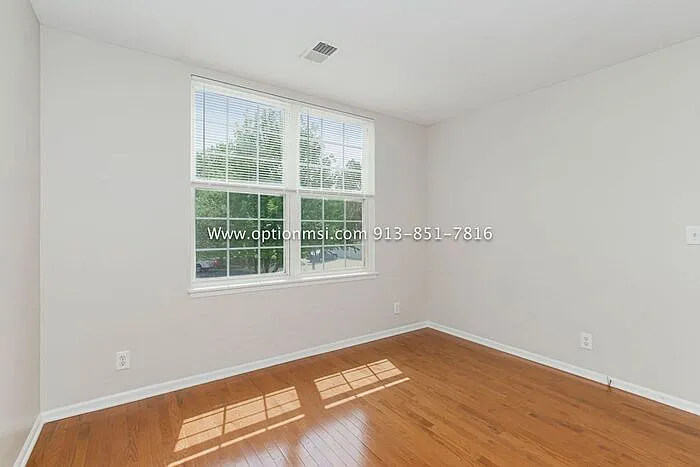 7738 W 148th St — Photo 10