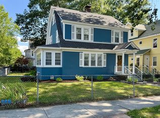 21 Westford Cir, Springfield, MA 01109