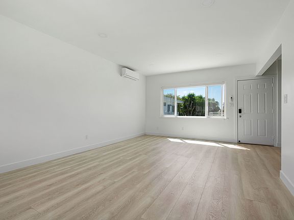 5th image of 1210-1224 Felspar St #1220